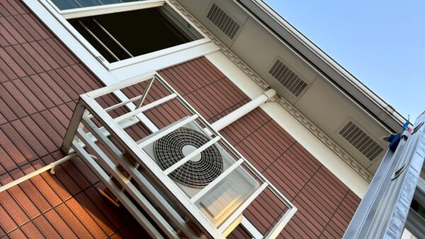 佐賀県小城市エアコン交換工事